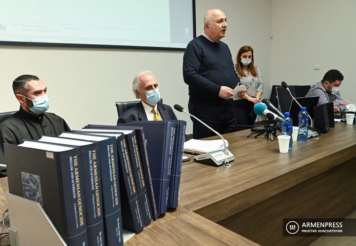 Լոյս Տեսաւ «Ուաշինկթըն Փոսթ»ի Հայոց Ցեղասպանութեան Վերաբերեալ Հրապարակումներու Երկհատորեակը